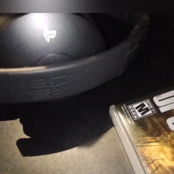 PS3+ Bundle/The Last of Us - Picture 6 of 7